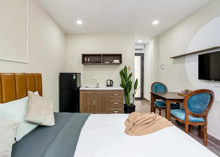 Jan Hostel Central Point